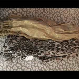2 shimmery ✨ scarves / head wraps ✨